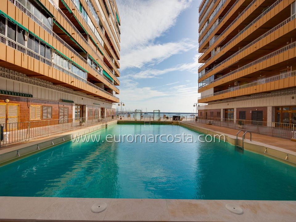 Lejlighed i Torrevieja, Alicante - foto 1